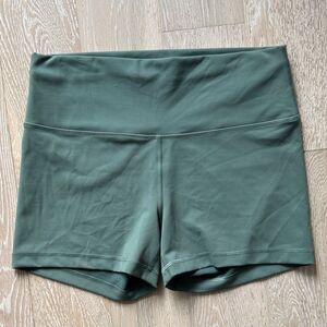 lululemon Wunder Train High-Rise Shorts 4" Teal Sz14